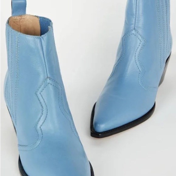 Intentionally Blank Boots - Picture 7 of 8